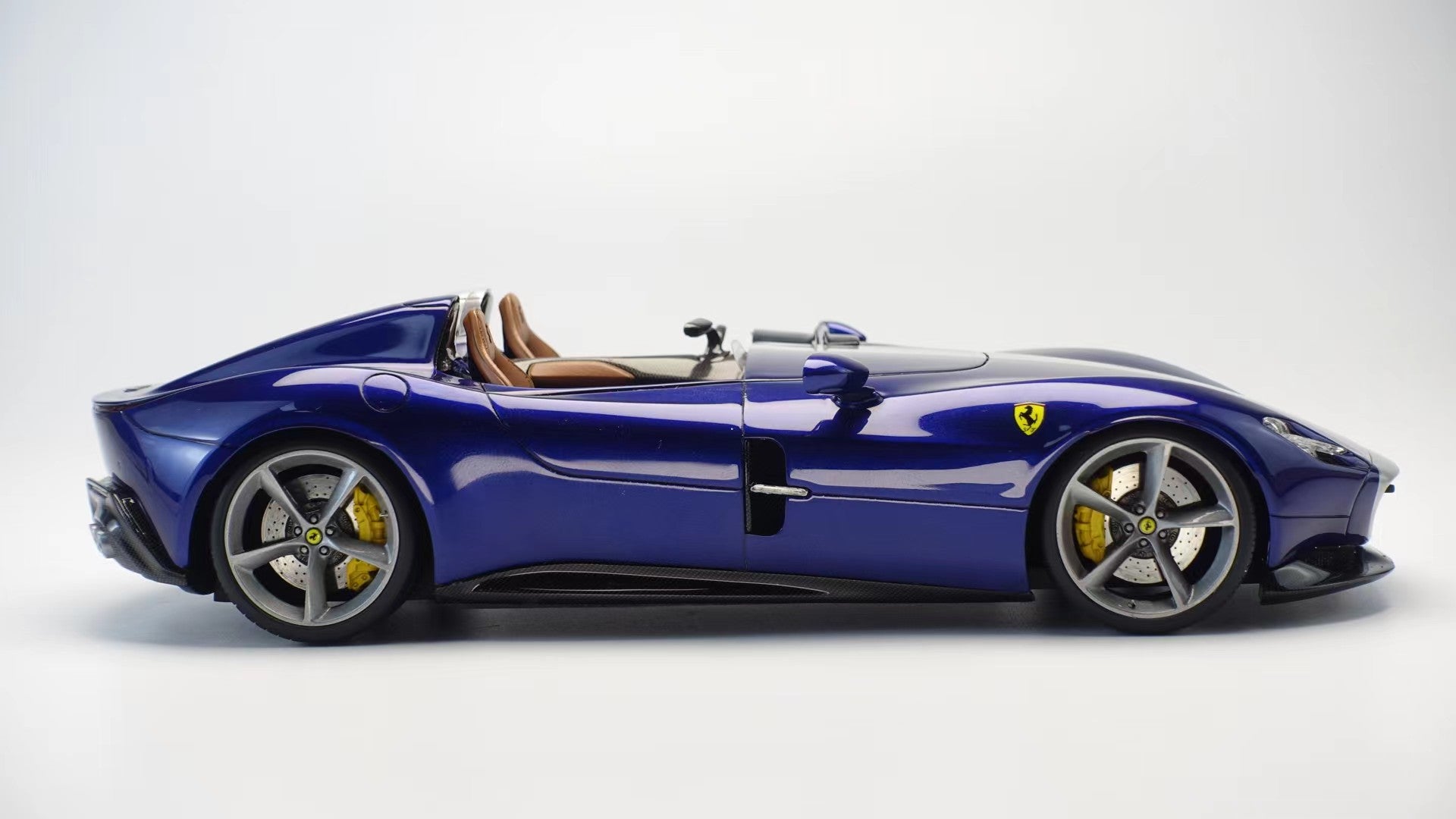 New Alpha Model Ferrari Monza SP2 car kit 1:24 - GPmodeling