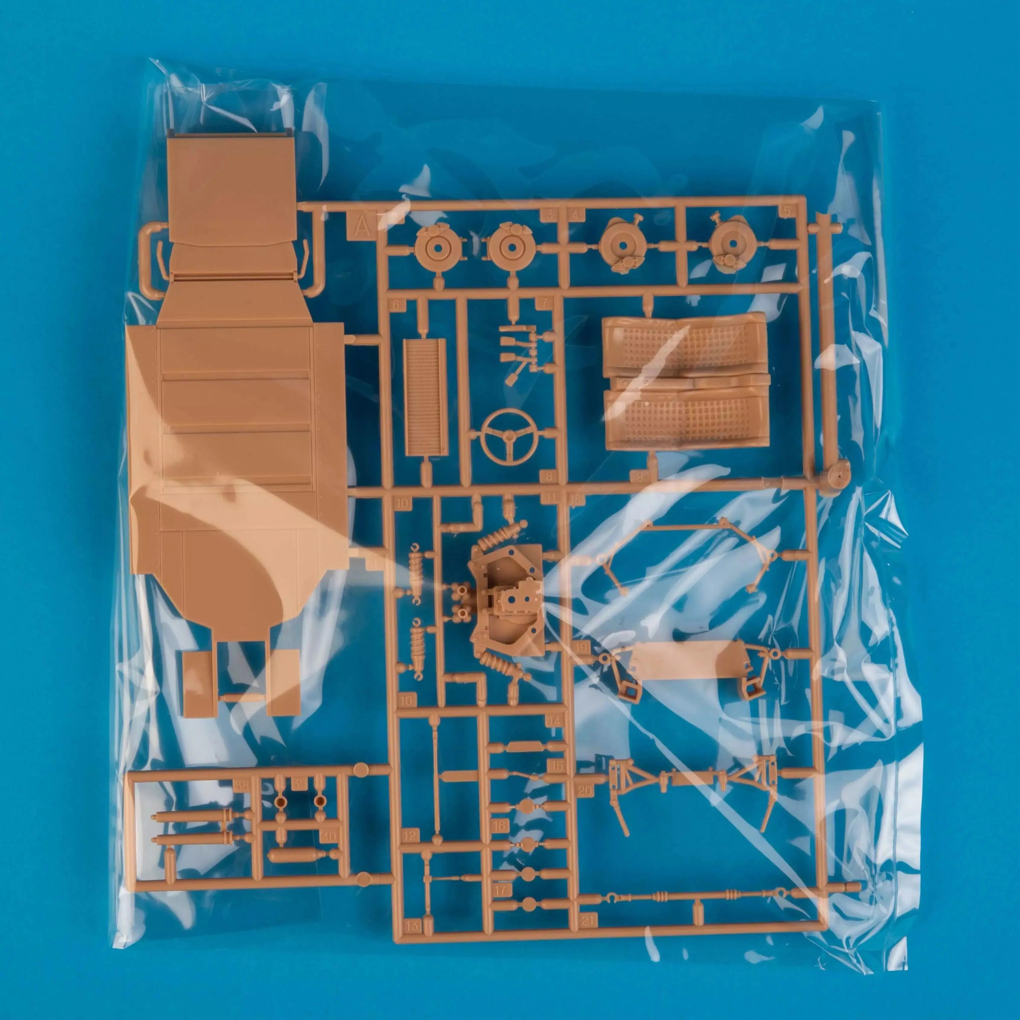 1:18 Ford GT40 Le Mans 1968 Gulf - Solido 1:18 Ford GT40 Le Mans 1968 Gulf - Solido