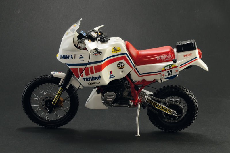 ITALERI YAMAHA Ténéré 660cc Paris Dakar 1986 1/9 - 4642 - GPmodeling